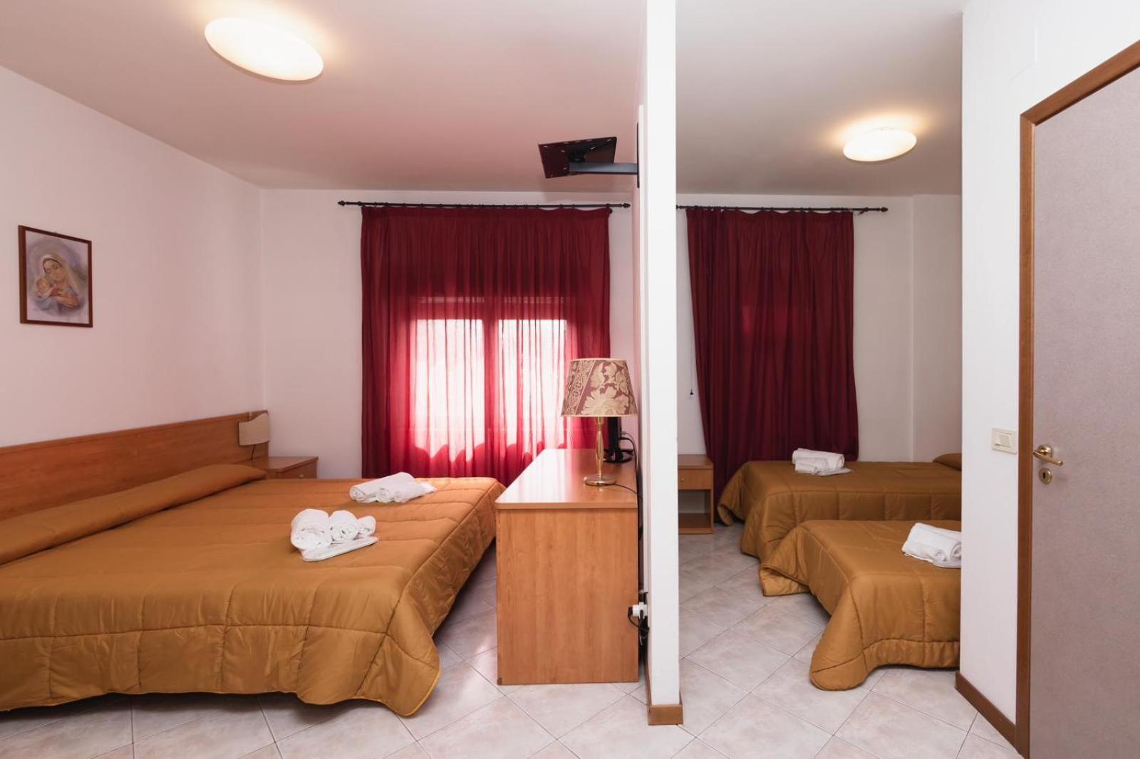 Hotel Brunforte Sarnano Exterior photo